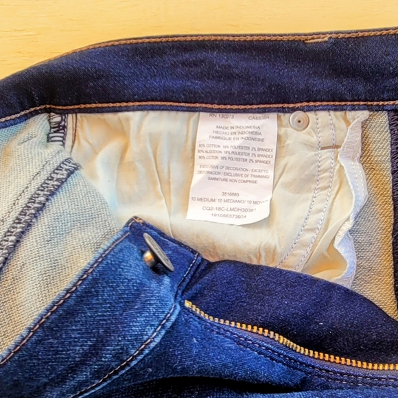 LEE...Dark Blue Denim Skirt - Picture 4 of 7